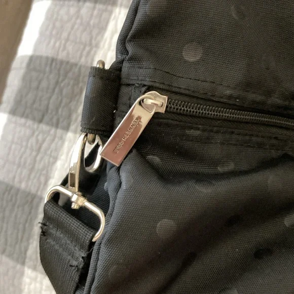 Kenneth Cole Duffel - Picture 6 of 10